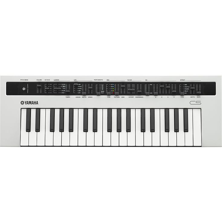 Белый Yamaha reface CS с 37 мини-клавишами и чёрной панелью ползунков, вид сверху